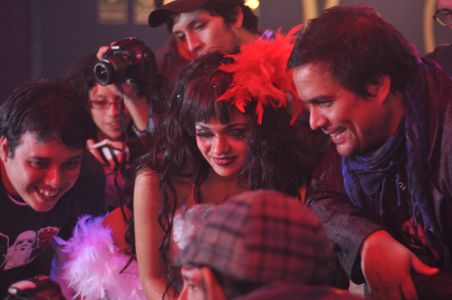 Still of assistant director Rodolfo Zavala, script Claudia Ruiz, cameraman Omar Quezada, actrees Mayra Goñi and screenwr