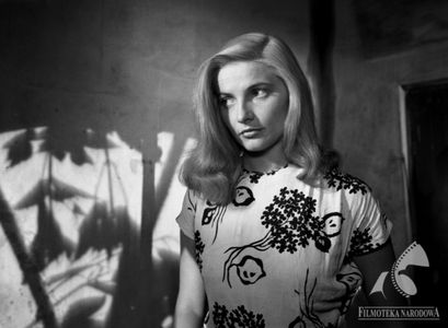 Teresa Izewska in Kanal (1957)