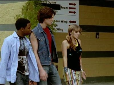 Kevin Duhaney, Emma Lahana, and James Napier Robertson in Power Rangers DinoThunder (2004)