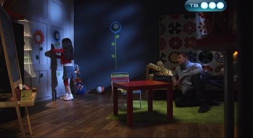 Pyotr Kislov and Luiza-Gabriela Brovina in Zdes kto-to est: Iskuplenie (2010)