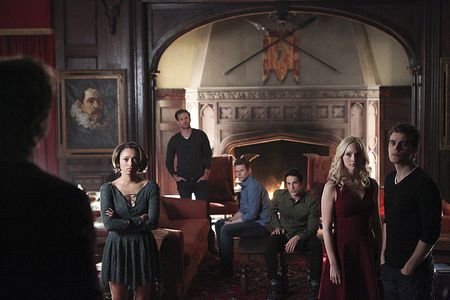 Matthew Davis, Kat Graham, Ian Somerhalder, Paul Wesley, Zach Roerig, Michael Trevino, and Candice King in The Vampire D