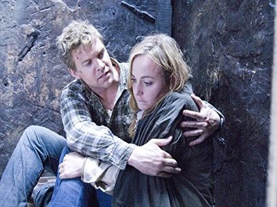 Abi Tucker and Matt Passmore in McLeod's Daughters (2001)