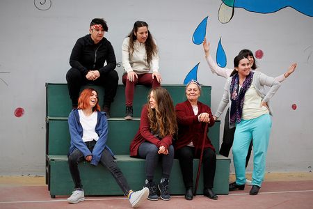 Ayten Uncuoglu, Ceren Moray, Ayça Damgaci, Selen Seyven, Idil Sivritepe, Ümmü Putgül, and Efsane Odag in The Yard: 36.Bö
