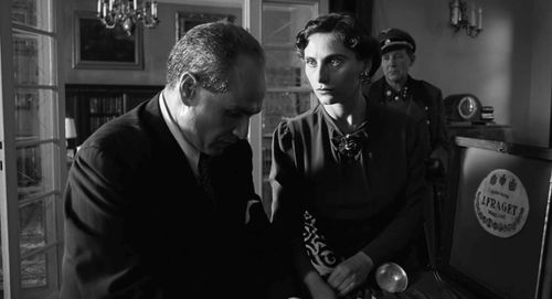 Michael Gordon and Aldona Grochal in Schindler's List (1993)