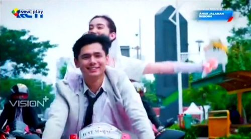 Ranty Maria and Rayn Wijaya in Anak Jalanan Reborn (2021)