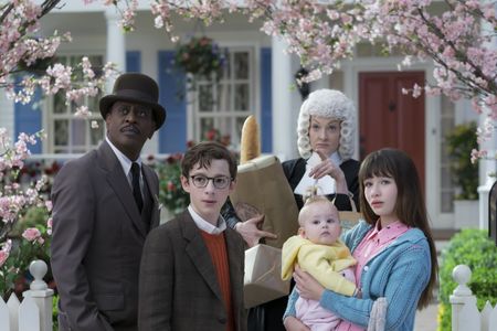 Joan Cusack, K. Todd Freeman, Malina Pauli Weissman, Louis Hynes, and Presley Smith in A Series of Unfortunate Events (2