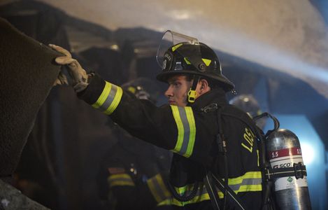 Oliver Stark in 9-1-1 (2018)