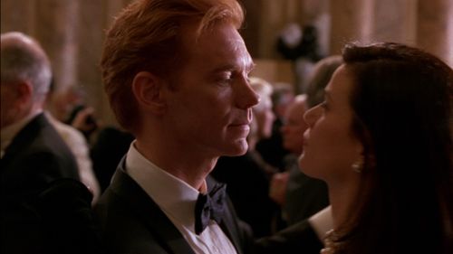 David Caruso and Linda Fiorentino in Jade (1995)