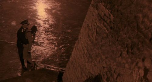 Sonia Braga and Herson Capri in Kiss of the Spider Woman (1985)