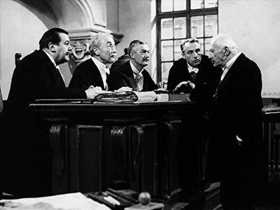 Hans Baur and Peter Brand in Königlich Bayerisches Amtsgericht (1969)