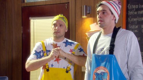 Javier Valcárcel and Raury Rolander in Silvana Sin Lana (2016)