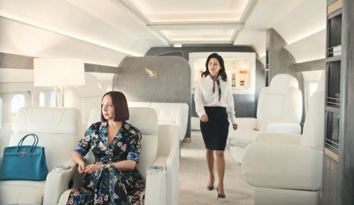 Flight Attendant, Loot Season 1