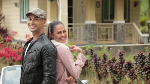 Will Devaughn and Venus Raj in Wagas (2013)