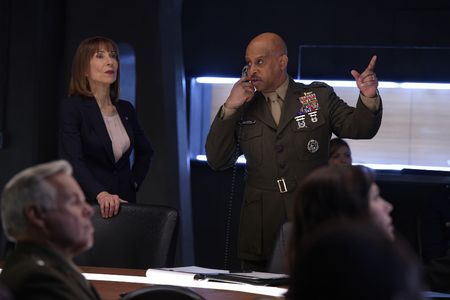 Maria Ricossa and Ruben Santiago-Hudson in Designated Survivor (2016)