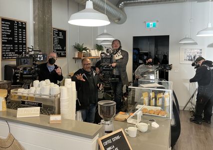 Alfons on set of 