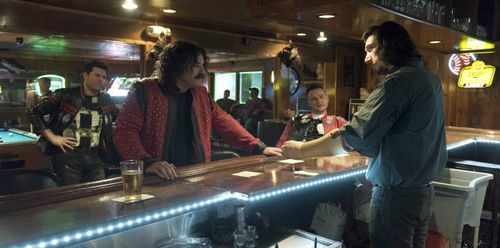 Seth MacFarlane, Tom Archdeacon, Adam Driver, and Alex Ross in Logan Lucky (2017)