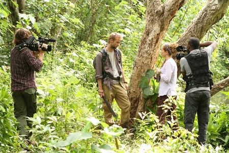 Leslie Hope, Shaun Parkes, Joe Anderson, and Scott Michael Foster in The River (2012)