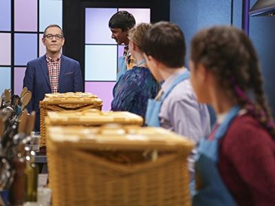 Ted Allen in Chopped Junior (2015)