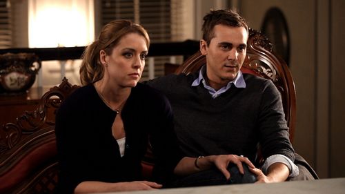 Steve Talley as Matt Harper and Anna Felix as Delana Calhoun in Deadline.