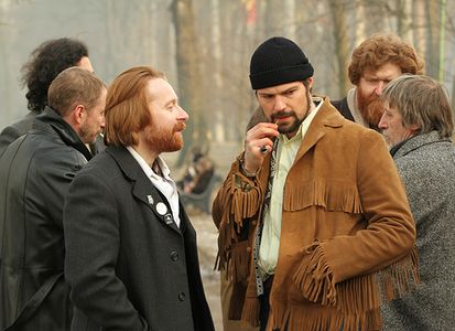Danila Kozlovskiy and Grigoriy Dantsiger in Dovlatov (2018)