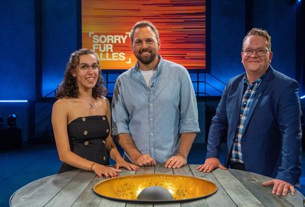 Steven Gätjen and Alisa Mewes in Sorry für alles (2019)