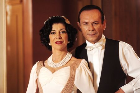 Marília Pêra and José Wilker in JK (2006)