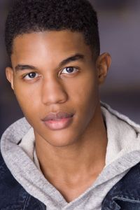 Aaron Valentine