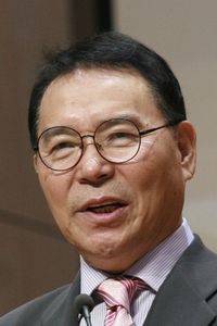 Young-hoo Lee