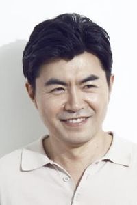 Myoungwoo Lee