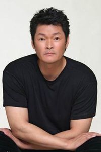 Michael Man-Kin Chow