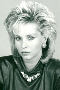 Lindy Benson