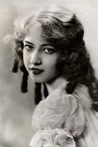 Doris Lloyd