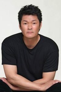 Michael Man-Kin Chow
