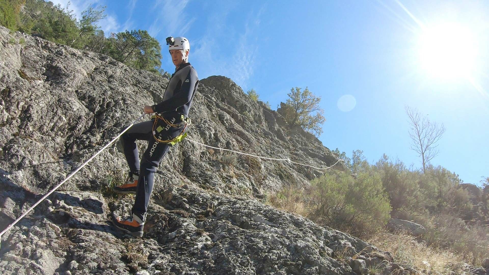 The Amazing Race background