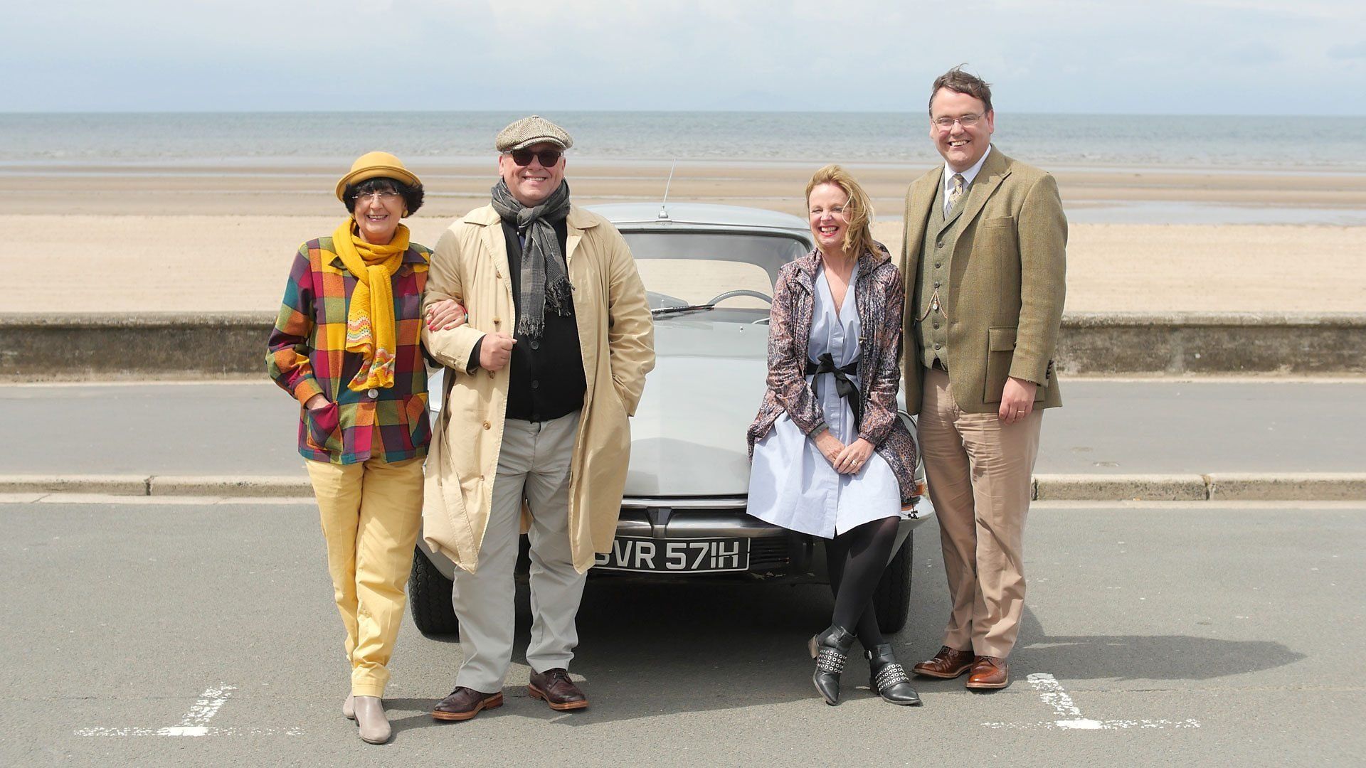 Celebrity Antiques Road Trip background