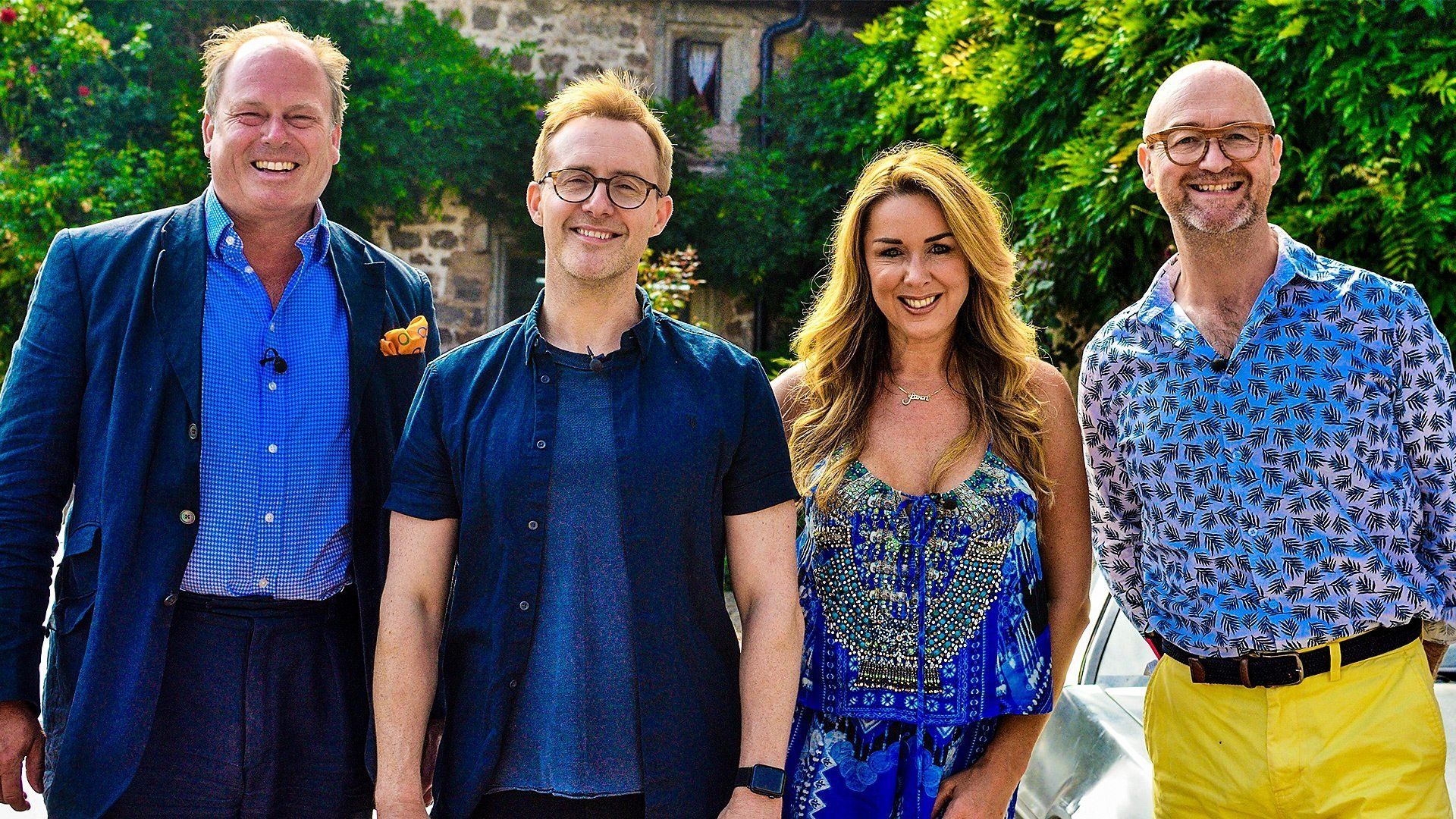 Celebrity Antiques Road Trip background