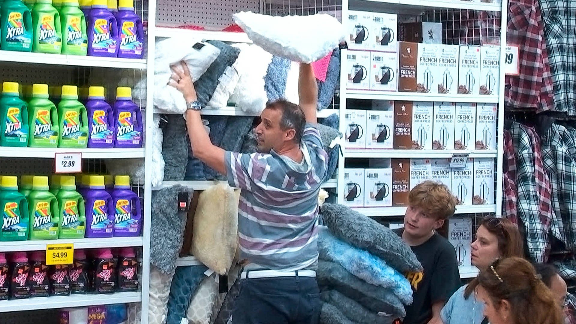 Impractical Jokers background