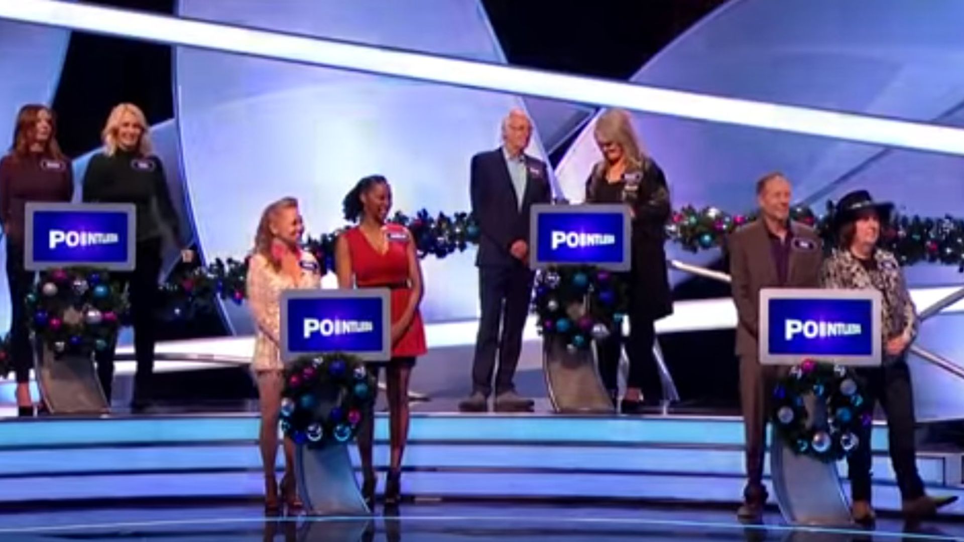 Pointless Celebrities background