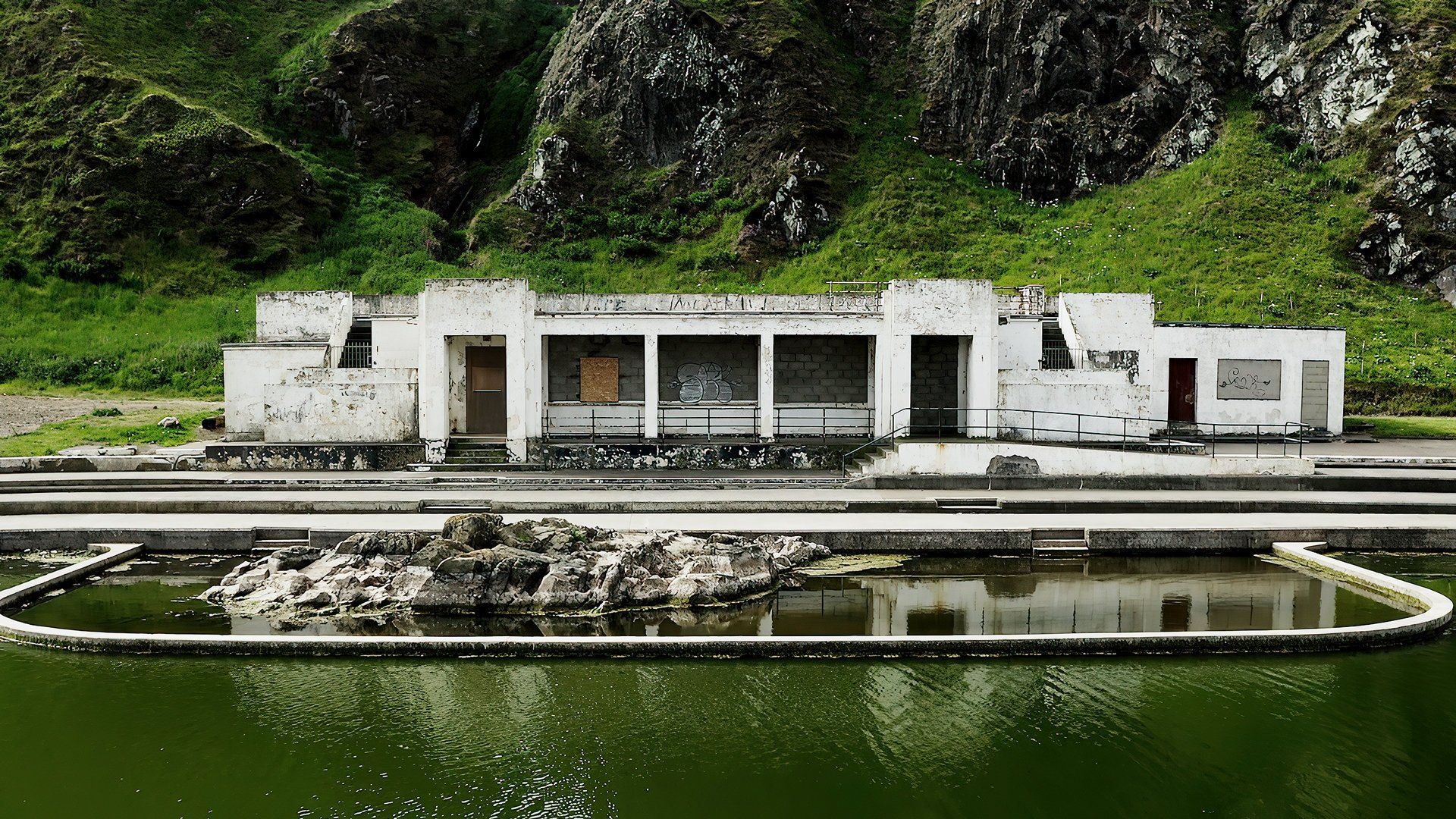 Abandoned Engineering background