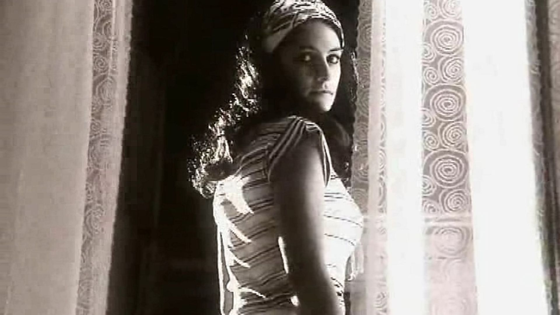 Plus belle la vie background