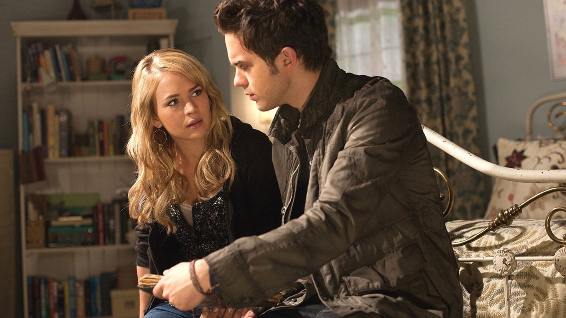The Secret Circle background