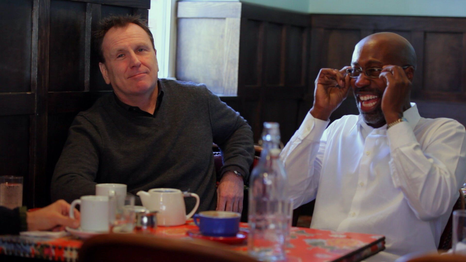 Comedians in Cars Getting Coffee background
