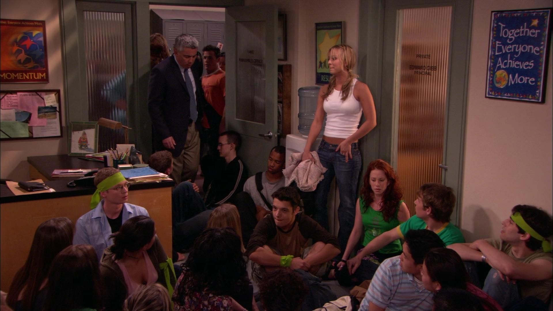8 Simple Rules background