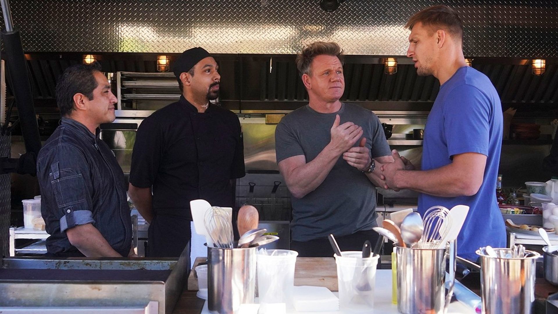 Gordon Ramsay's 24 Hours to Hell and Back background
