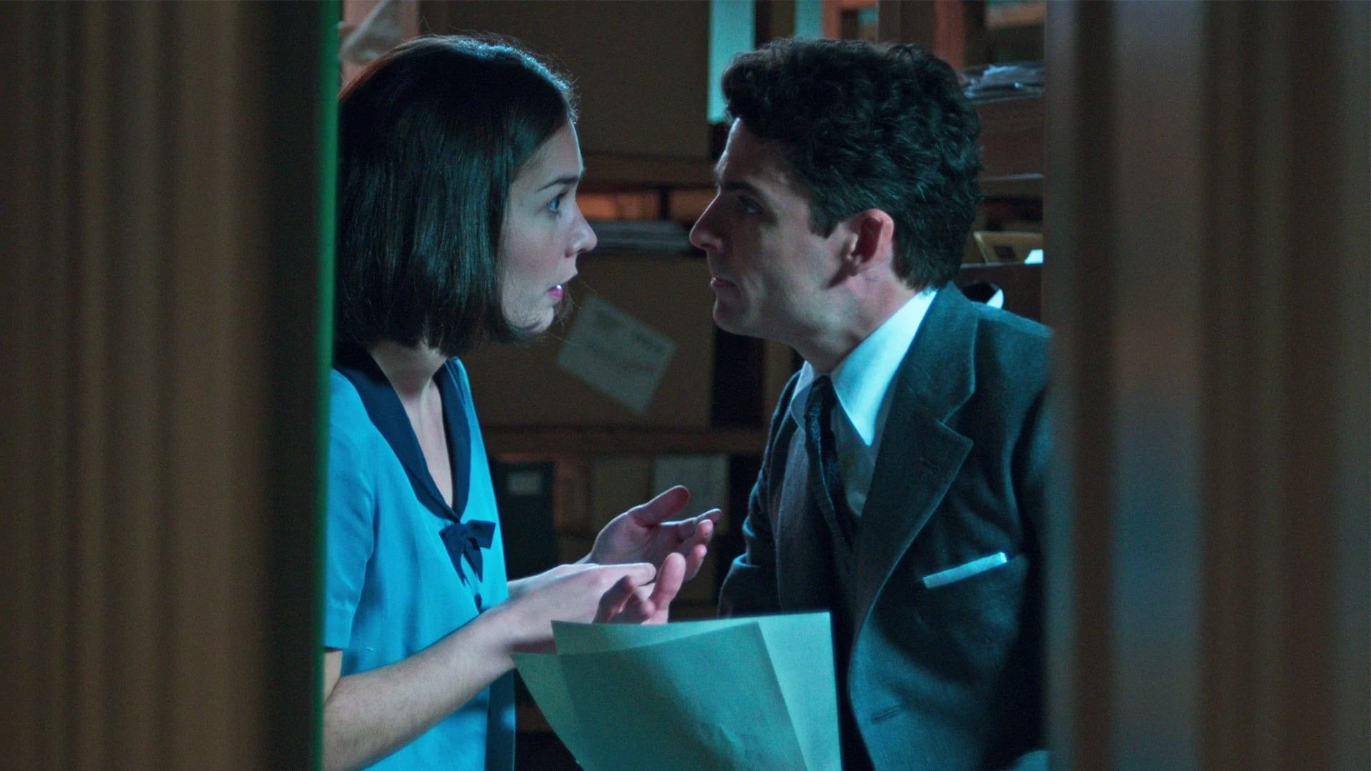 Cable Girls background