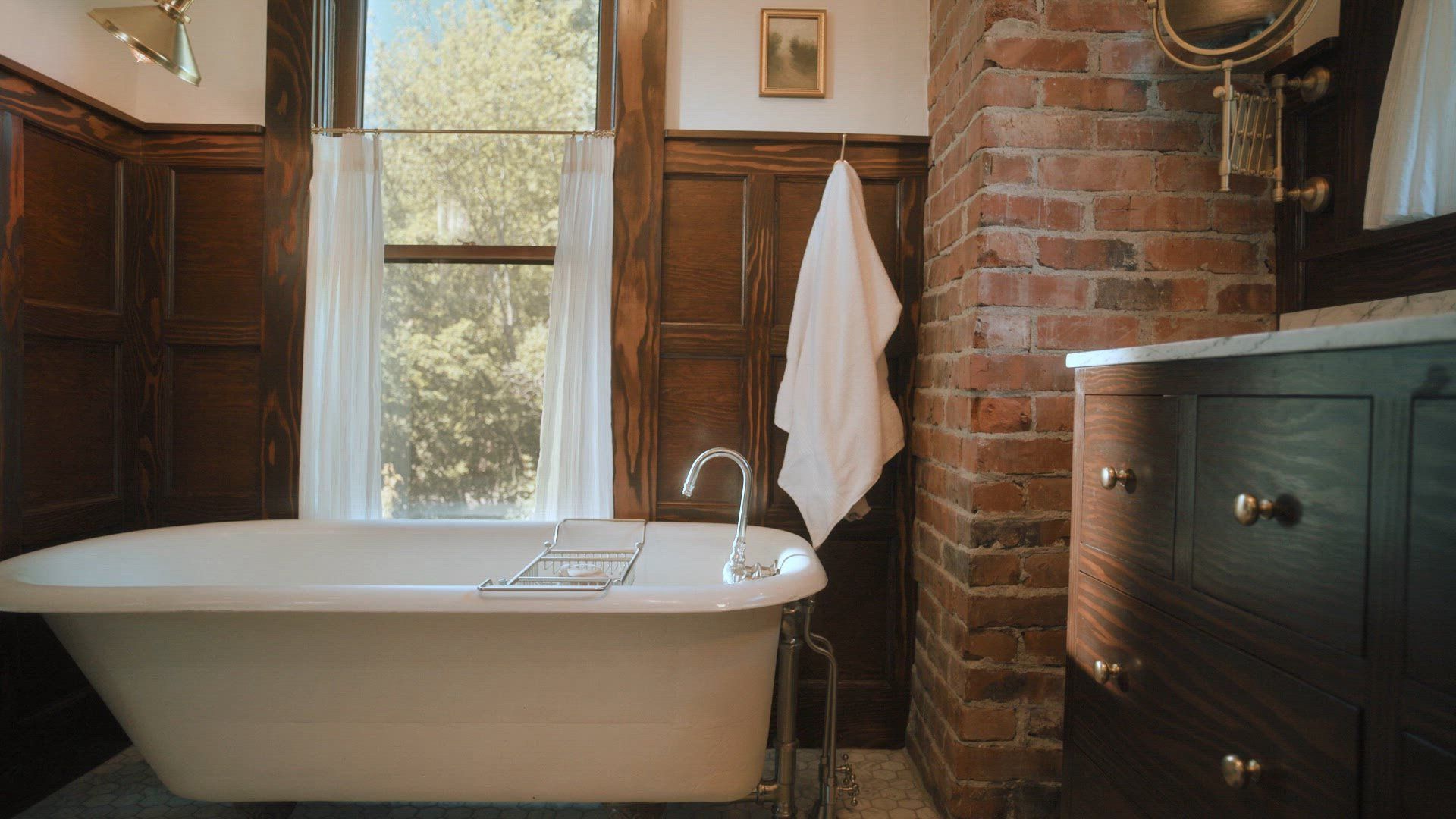 Diary of an Old Home background