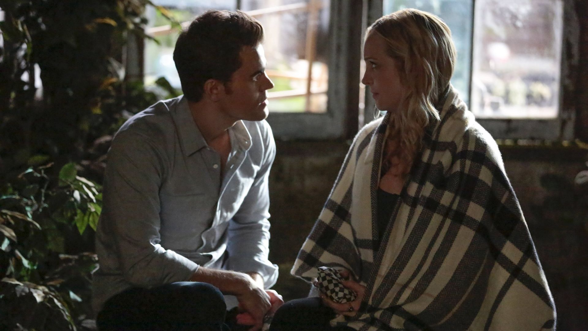 The Vampire Diaries background