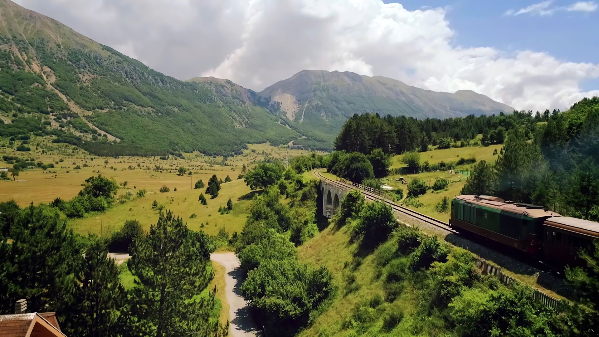 The World's Most Scenic Railway Journeys background