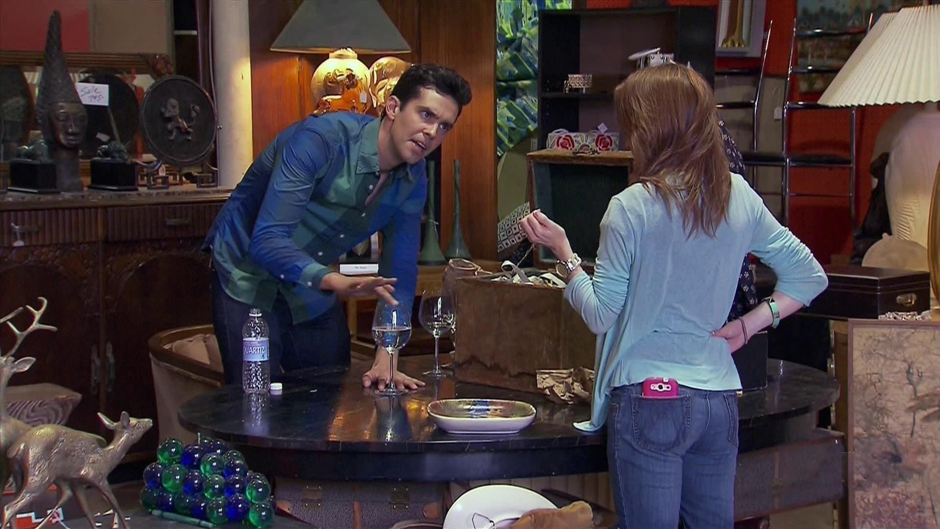 The Carbonaro Effect background