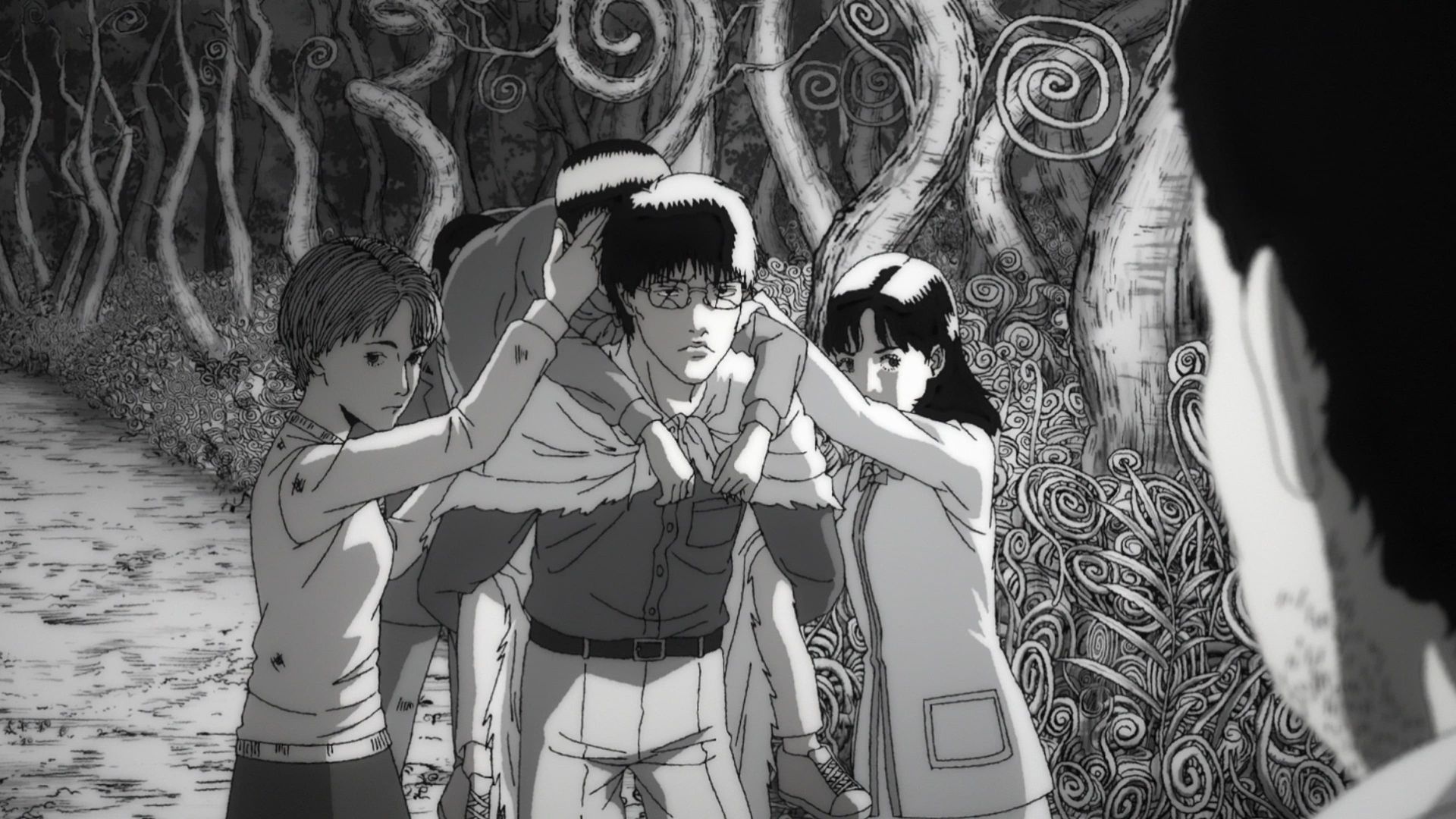 Uzumaki: Spiral Into Horror background